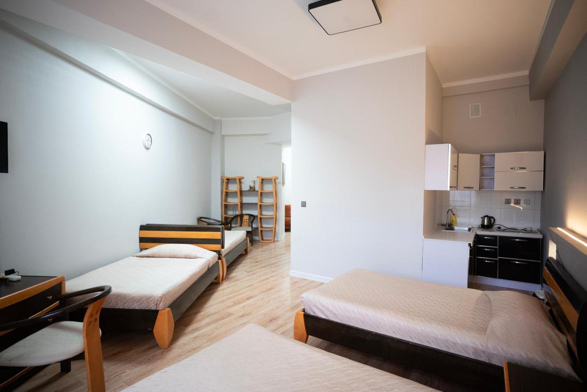 Tsolmon'S Serviced Apartments Ulaanbaatar Esterno foto