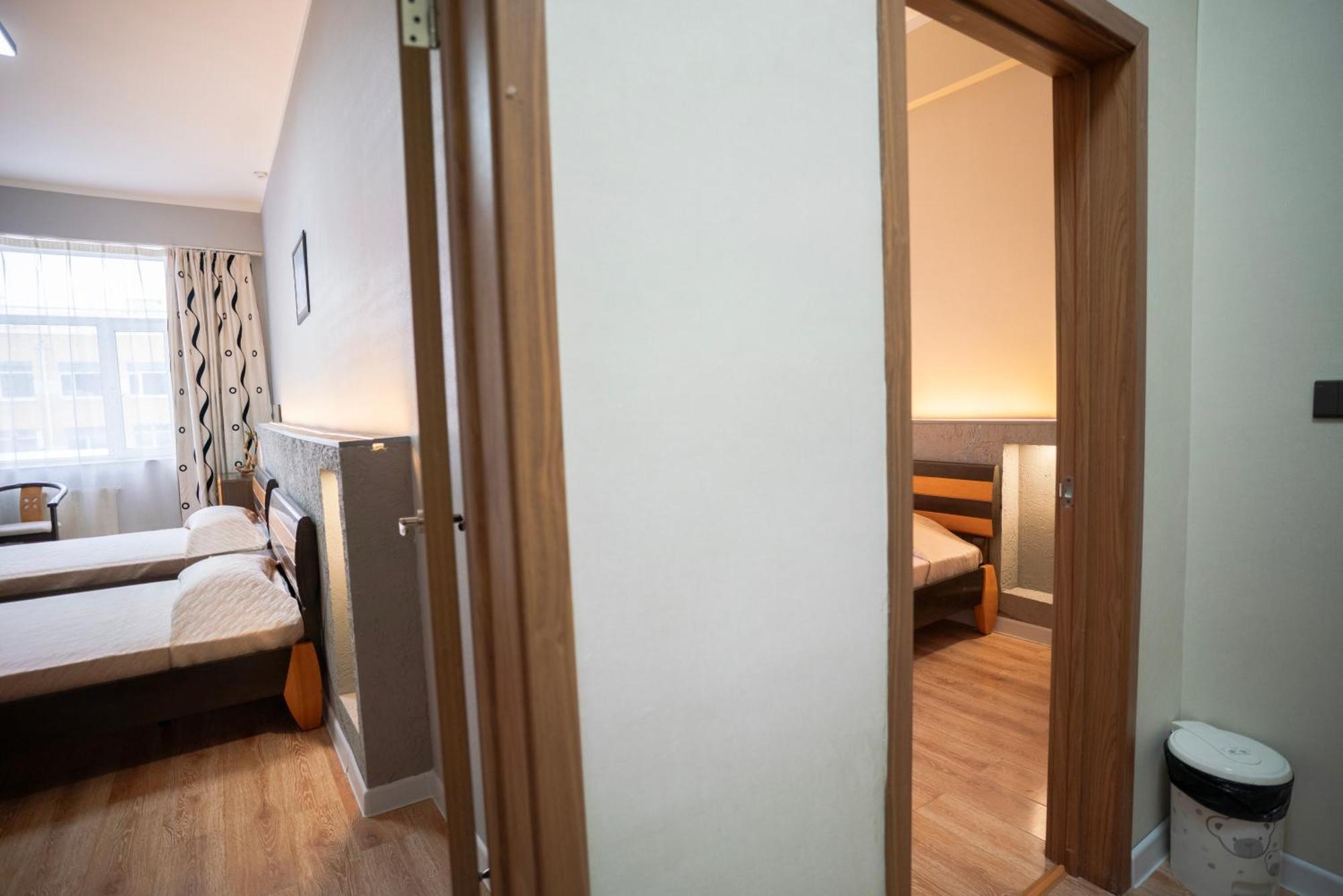 Tsolmon'S Serviced Apartments Ulaanbaatar Esterno foto